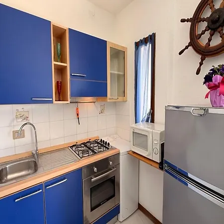 Apartment Just Steps Away From Cala Lupo *